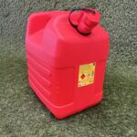 Jerrican en plastique rouge 20 L pour stockage et transport de liquides