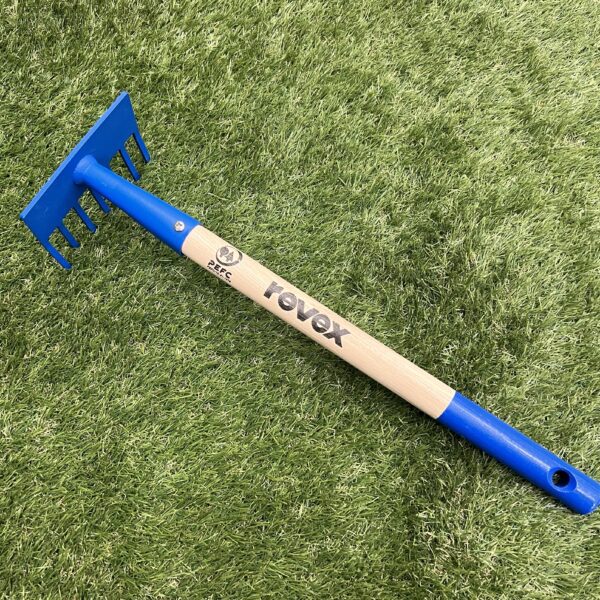 Râteau 7 dents pour jardinage et ameublement du sol