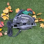 Scie circulaire 1300 W C7U3WBZ avec lame de coupe