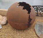 Sphère décorative diamètre 50 cm en matériau moderne