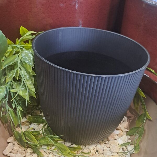 Cache‑pot Iris noir 3,6 L pour plantes