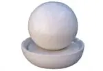 Sphère jeu d’eau en terrazzo blanc diamètre 40 cm avec plateau pour fontaine de jardin