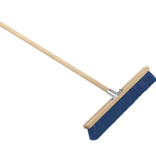 Balai atelier 60 cm EM Revex avec manche en bois pour nettoyer les grandes surfaces et sols durs
