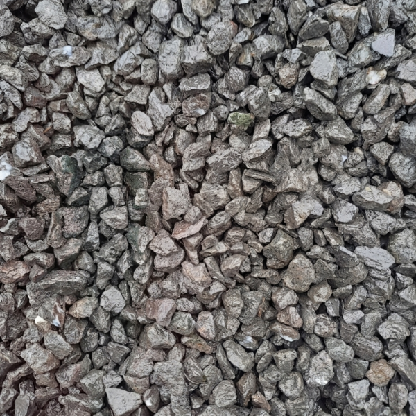 Graviers Marbre Noir Pur 8/16 mm en pierre naturelle pour allées, massifs et décoration extérieure