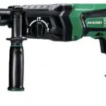 Perforateur burineur HiKOKI SDS-Plus 830 W pour le perçage et le burinage du béton, de la pierre et de la maçonnerie.