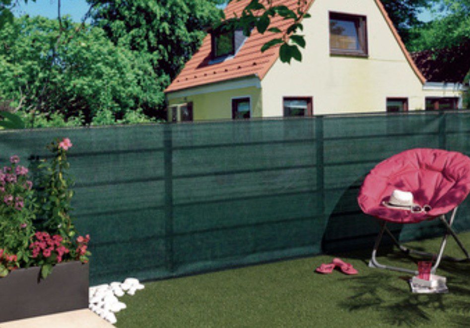 Brise‑vue tissé vert 170 g/m² avec œillets 1 x 5 m Brise‑vue tissé vert 170 g/m² avec boutonnières 1x5 m pour clôture et jardin