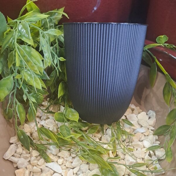 Cache‑pot Iris noir 1,3 L pour plantes