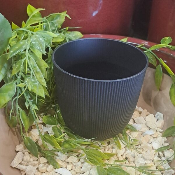 Cache‑pot Iris noir 1,4 L pour plantes