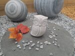 Hibou décoratif en ciment gris — statue animal 8×6×13 cm pour décoration intérieure ou extérieure.