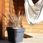 https://plaisirsetjardins.com/wp-content/uploads/2026/02/pot-toscane-anthracite-87l.jpg