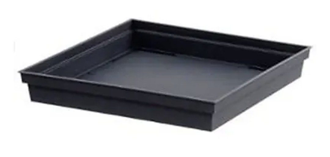 Soucoupe Toscane Carrée Anthracite – 32,6 × 32,6 cm Soucoupe carrée Toscane anthracite 32,6 × 32,6 cm en plastique pour pot de fleurs