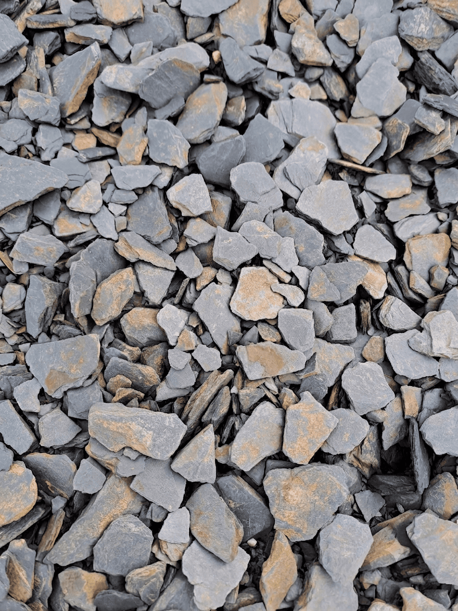 Paillettes d'ardoise 20/40 mm Paillettes d'ardoise naturelle 20/40 mm pour paillage minéral et décoration de jardin
