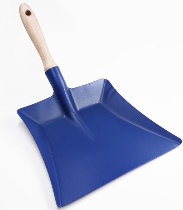 Pelle à poussière Revex 220 mm avec manche en bois Pelle à poussière Revex en acier de 220 mm avec manche en bois pour ramasser la poussière, les cendres et les petits déchets.